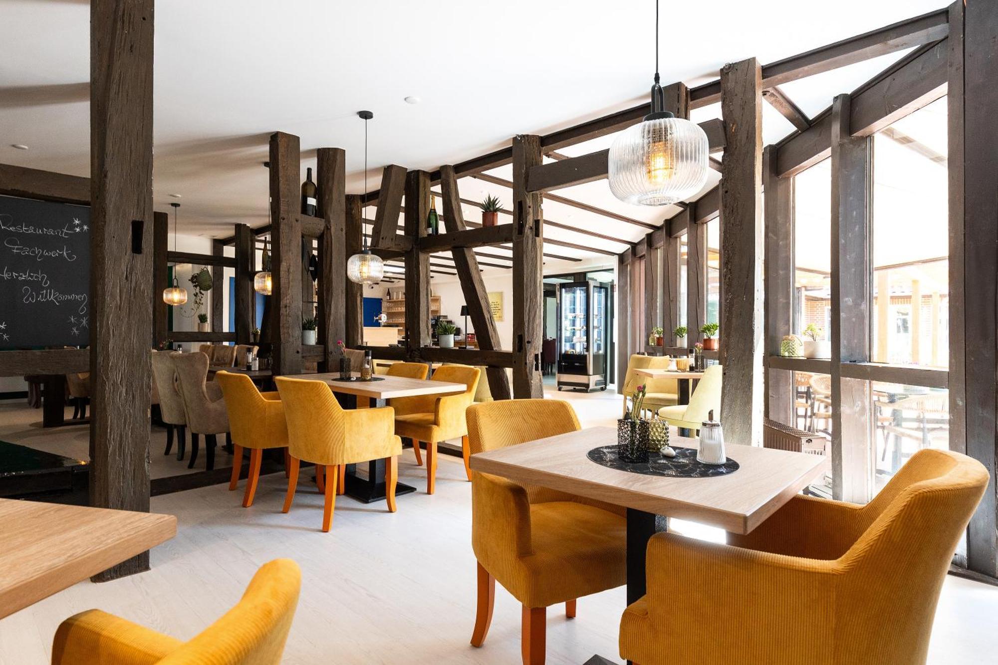B M Hotel Im Ludwig- Harms- Haus هيرمانسبرغ المظهر الخارجي الصورة